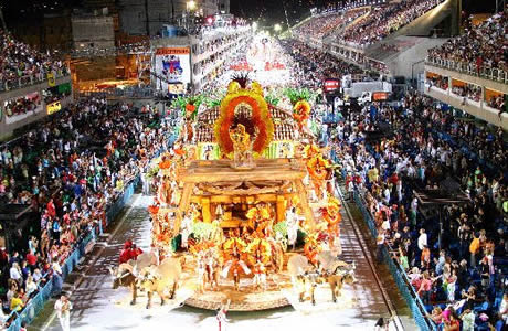 Pacotes para o carnaval valem a pena? Vantagens e desvantagens de pacotes para o carnaval