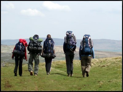 Momentos em grupo para unir os indivíduos! Vantagens de viagens em grupo