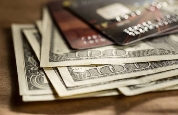 Como comprar dólar do cartão mais barato? Dólar do cartão mais barato