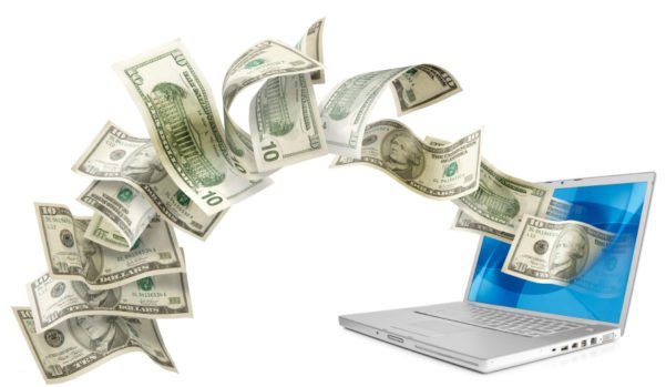 Pegar um empréstimo pela internet é mais arriscado que um empréstimo presencial! Riscos de empréstimos pela internet