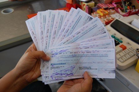 Cheques devolvidos no comércio