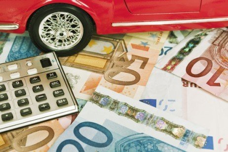 Cuidados ao gastar dinheiro com carros