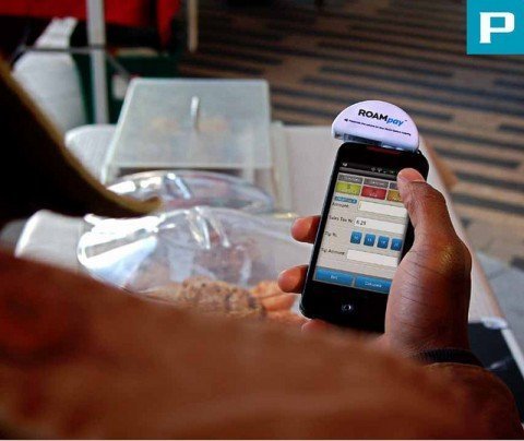 Usando máquina de cartão de crédito para celular